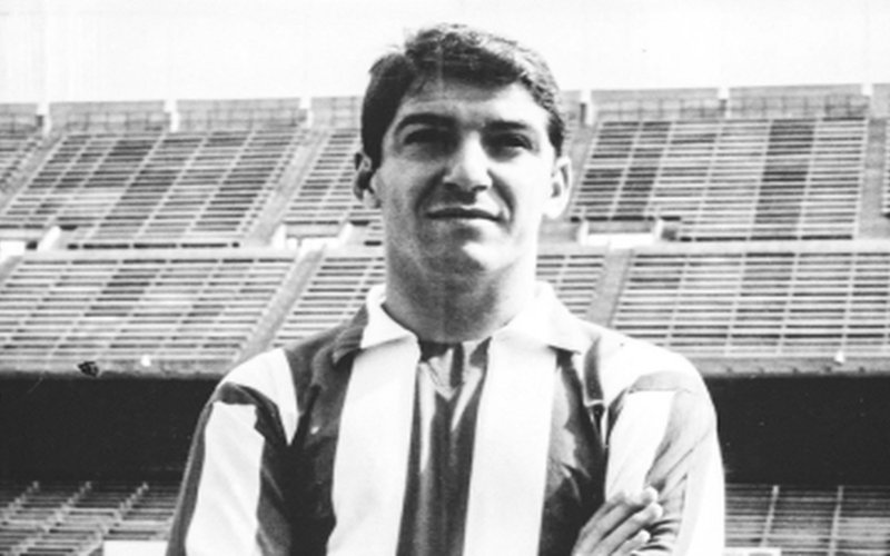 صدمة كبيرة.. وفاة كويار أطول مدرب في تاريخ أتلتيكو